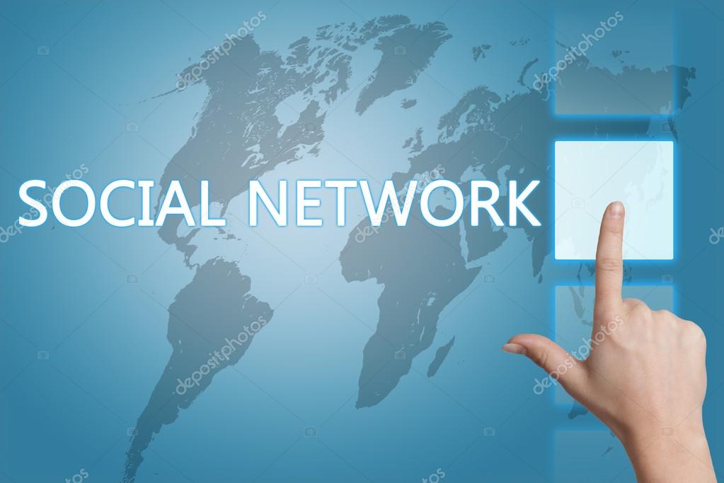 Assistente sociale in riunione di rete